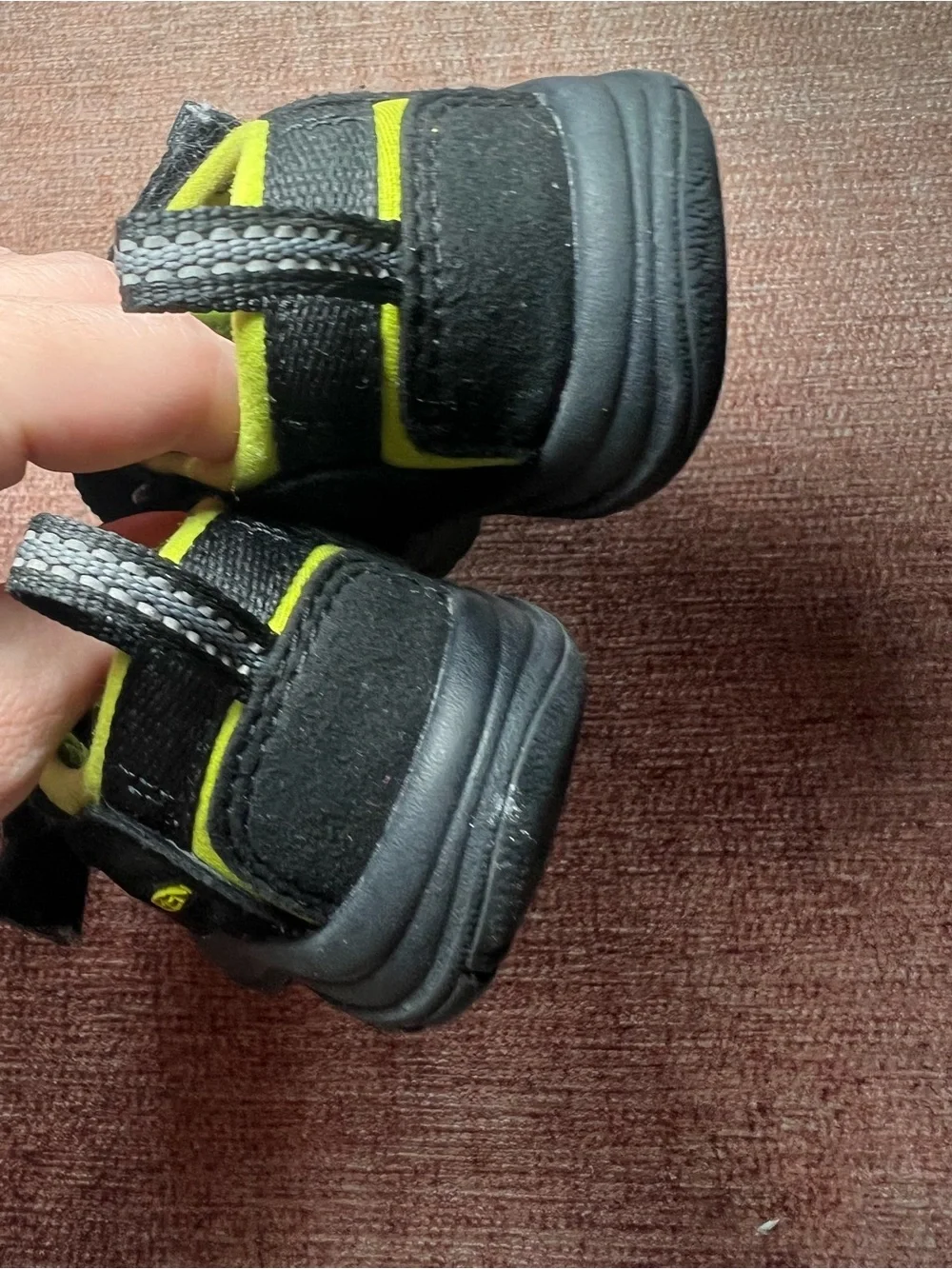 Keen infant toddler size 5 water summer sandals closed toe kids shoes